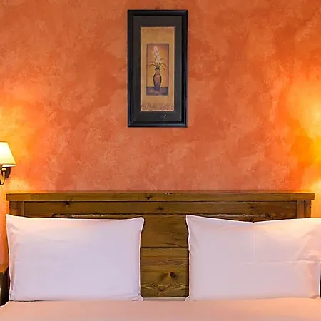 Dryades Hotel