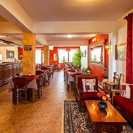 Dryades Hotel